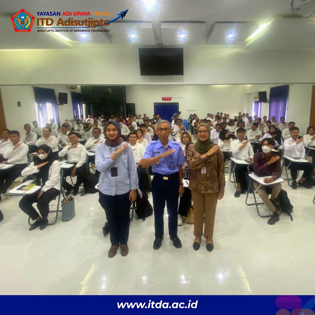 Alumni Mengikuti Rekrutmen Lion Air Group di ITD Adisutjipto